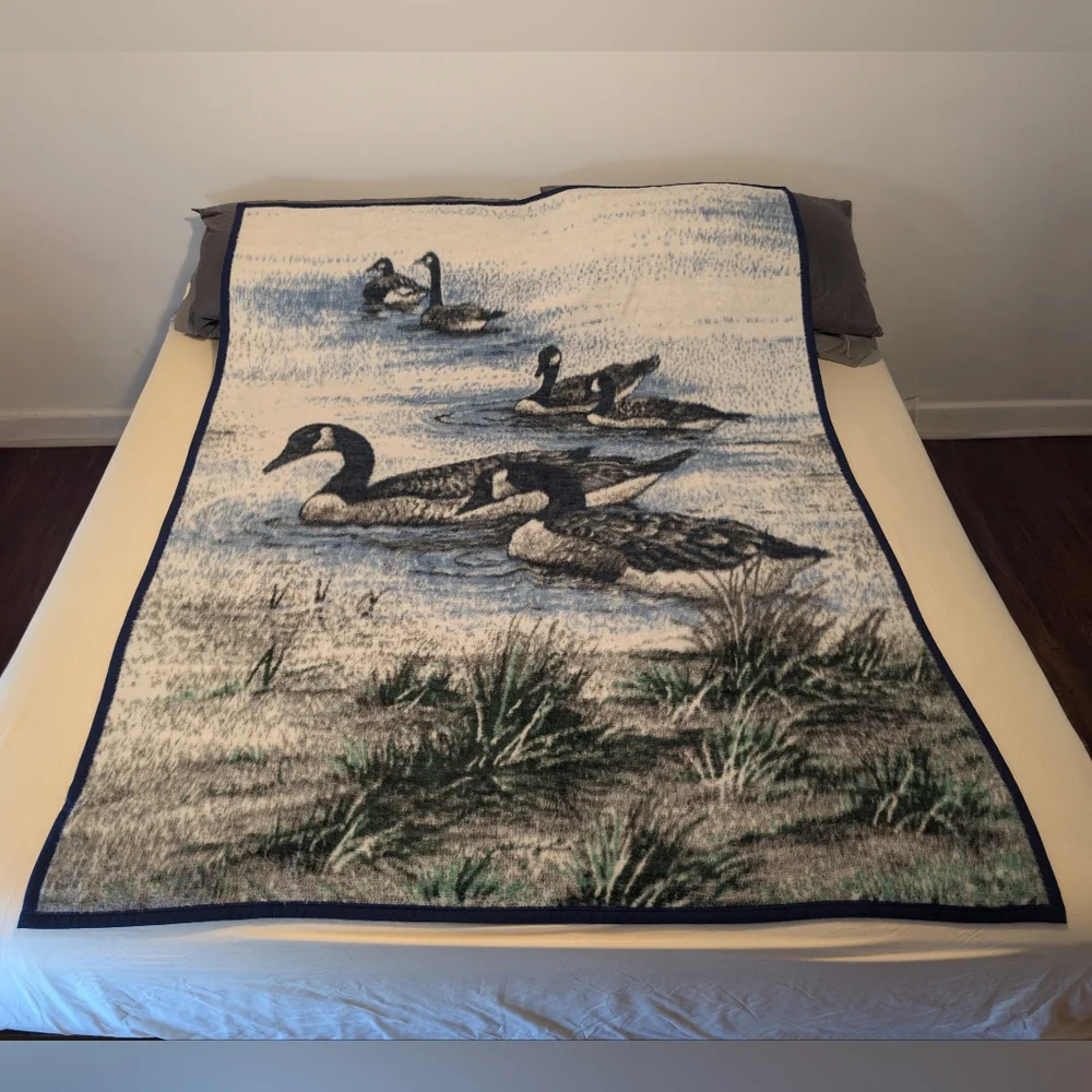 Vintage Biederlack Reversible Geese On The Water Graphic Fleece Throw Blanket